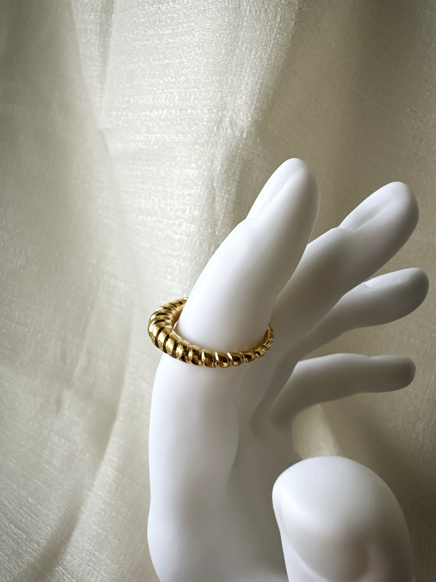 Vintage inspired twisted ring #R0004