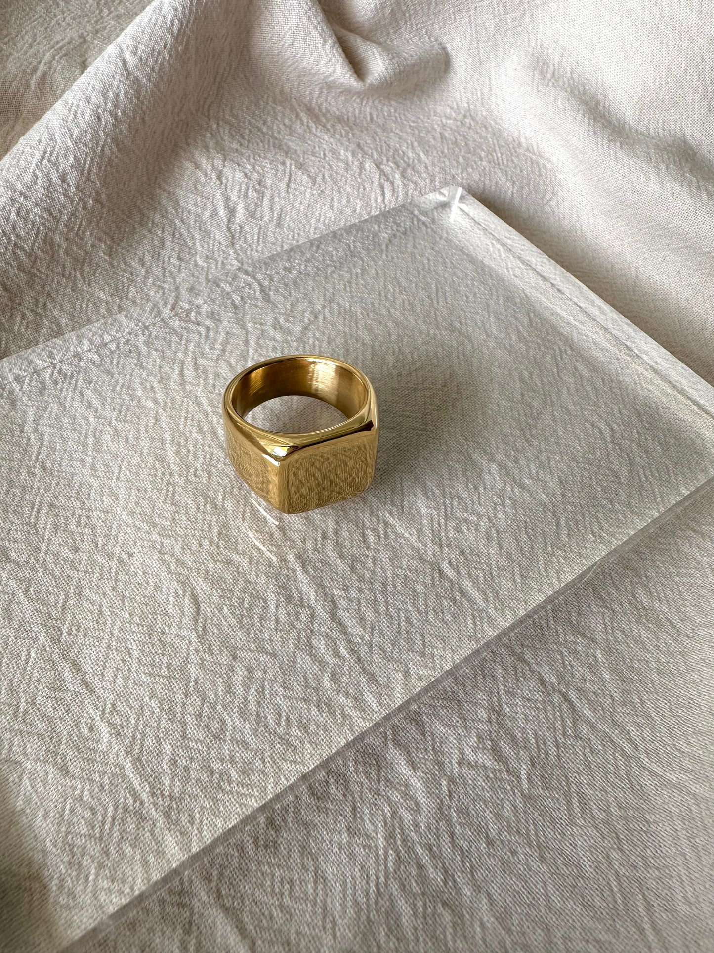 Square flat top ring #R0009