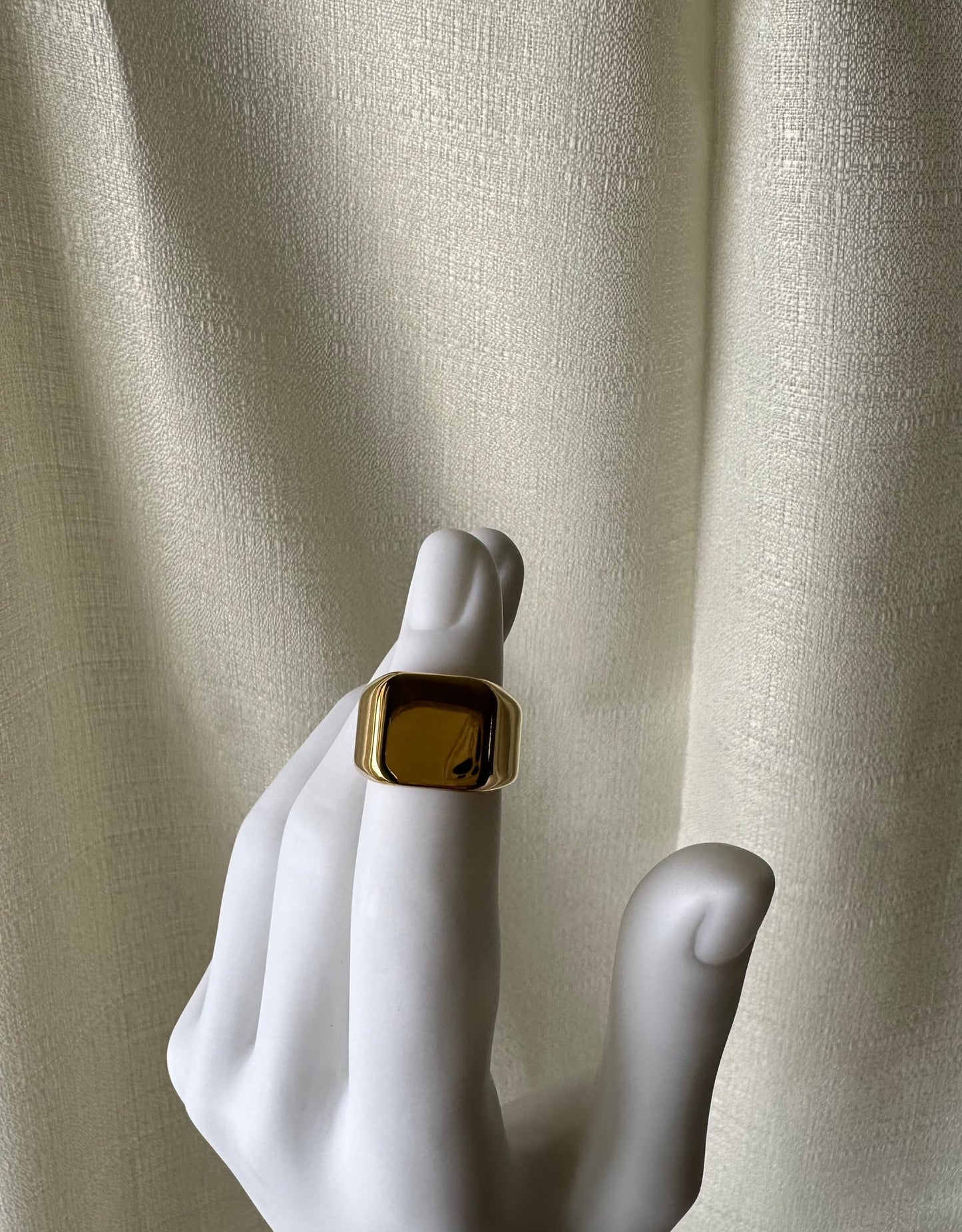 Square flat top ring #R0009