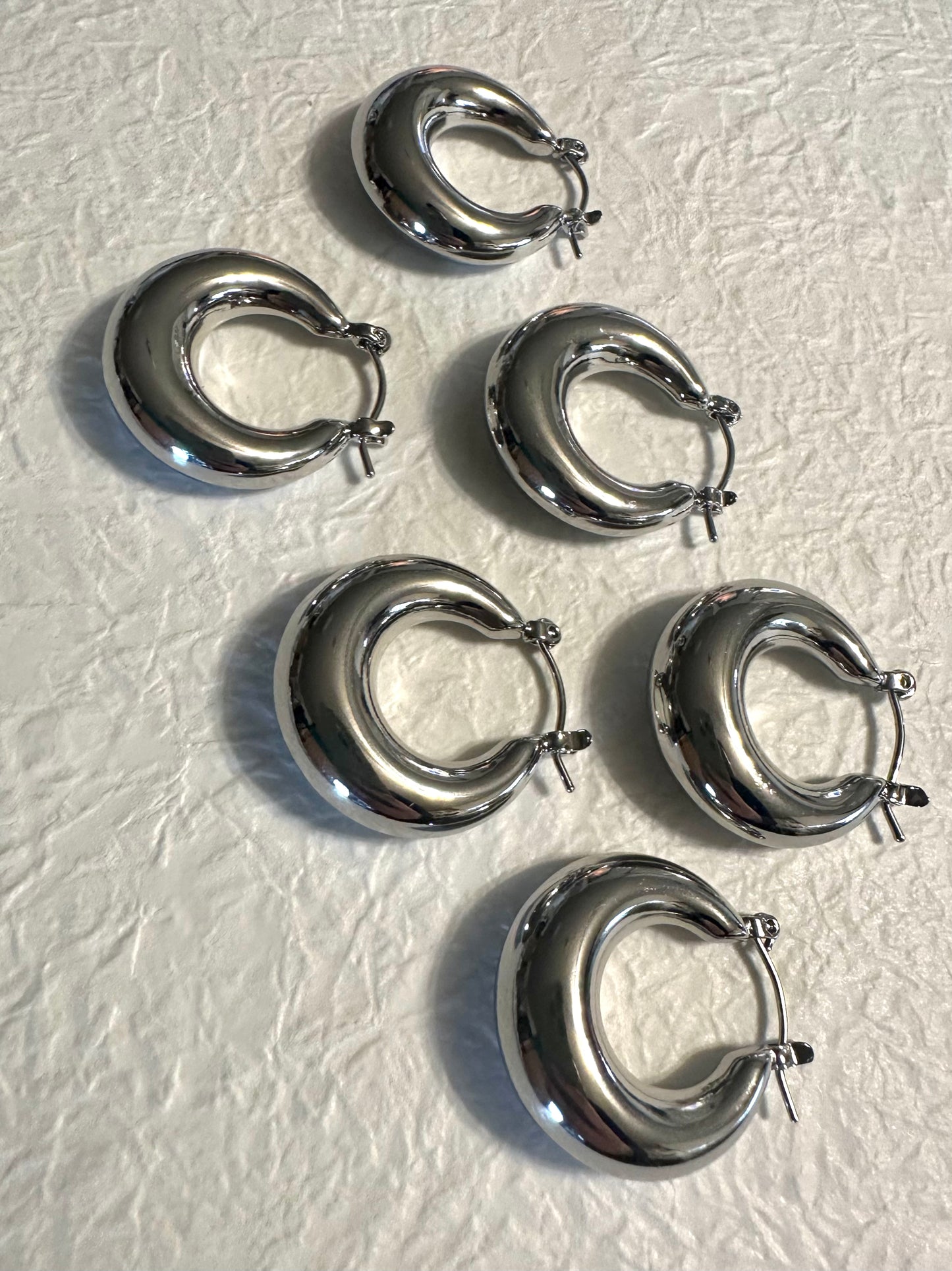 Chunky hoop earrings Silver #E0015
