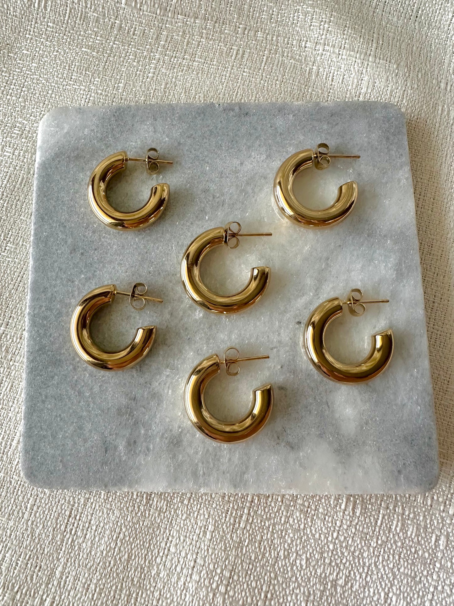 Simple hoop earrings #E0013