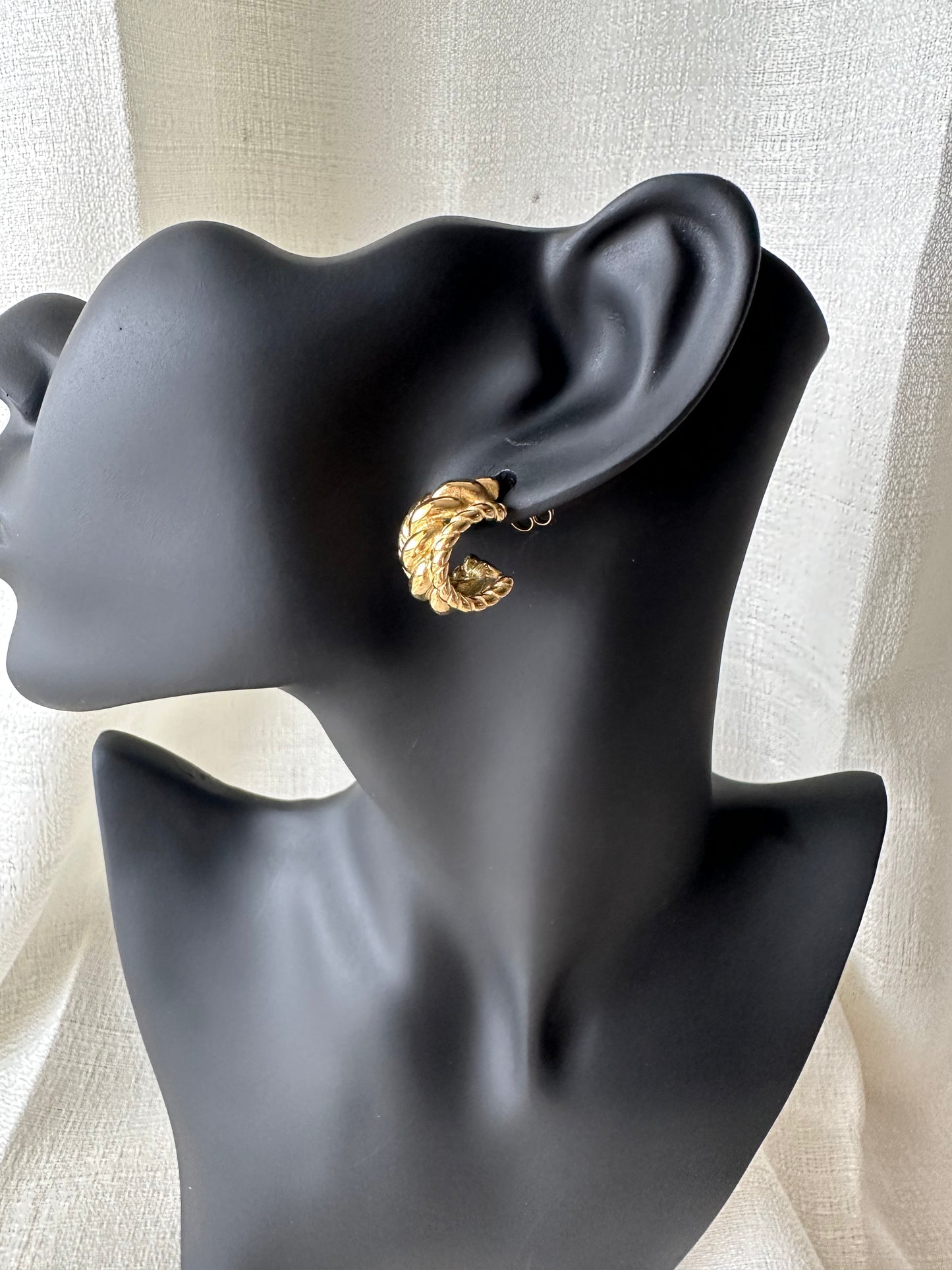 Vintage inspired hoop earrings #E0008
