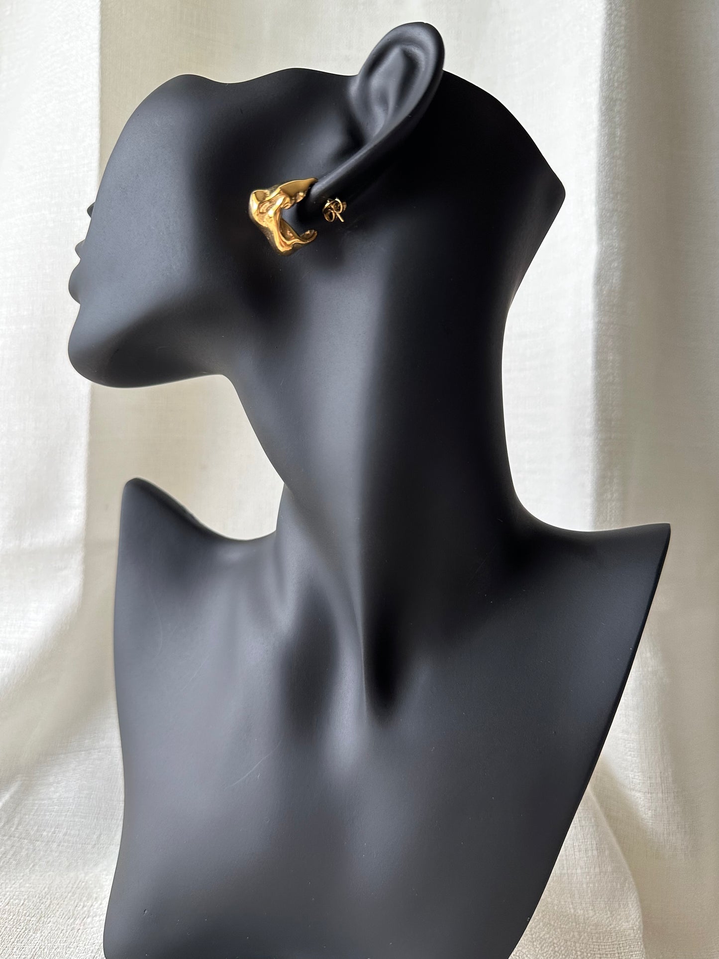 Vintage inspired hoop earrings #E0010
