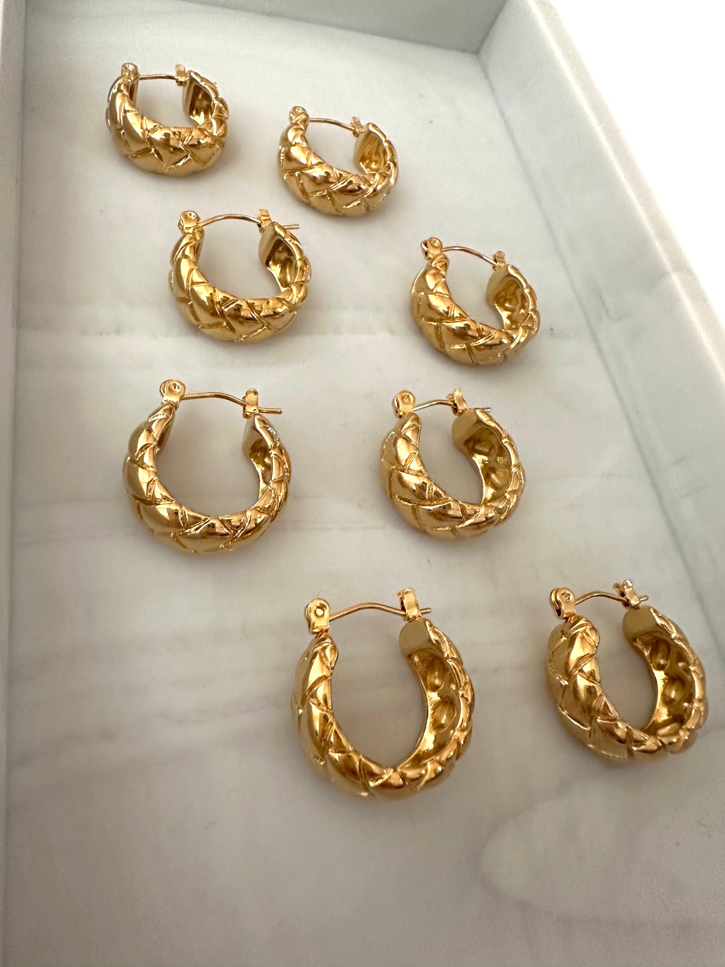 Chunky waffle hoop earrings  #E0006